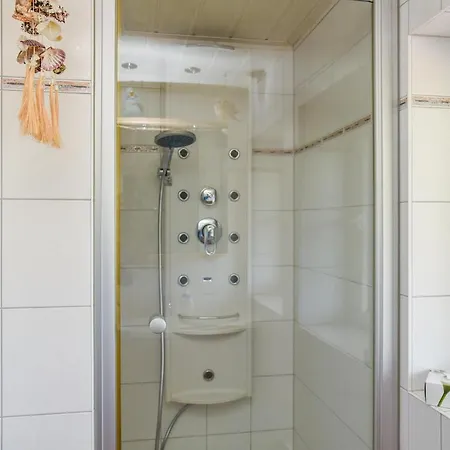 Ferienhaus Awesome In *